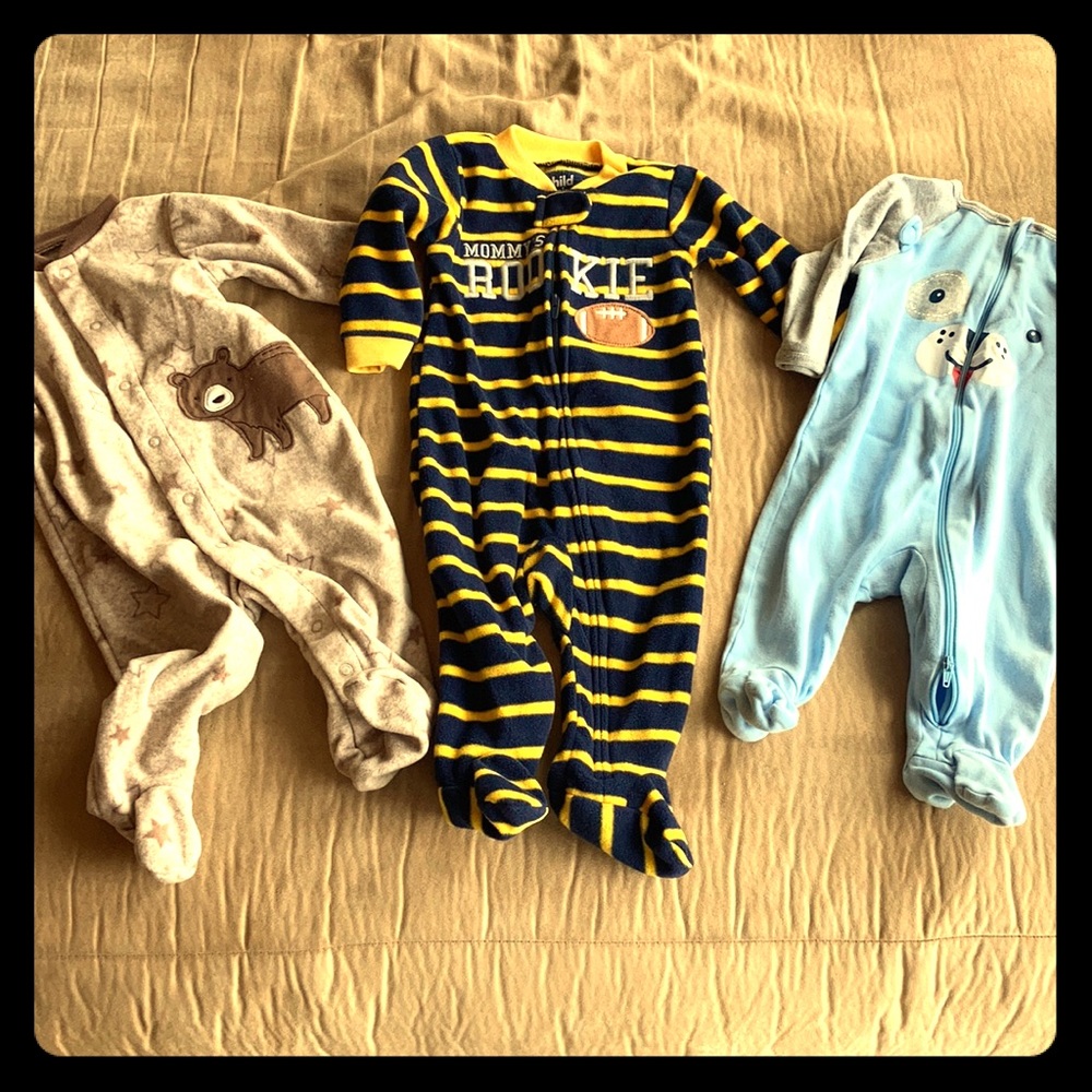 X3 3-6 month sleepers with feet
